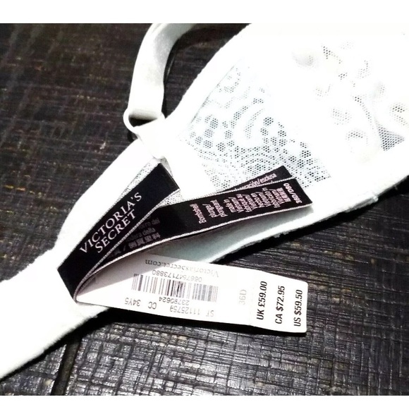 Victoria’s Secret Bombshell Push Up Bra 36D - Picture 2 of 2